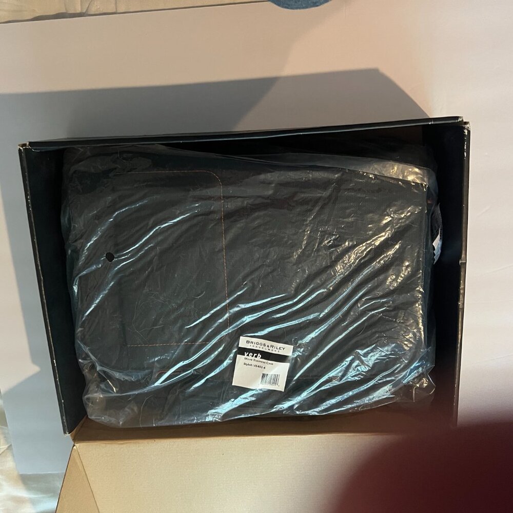 Briggs & Riley - Picture 2 of 6